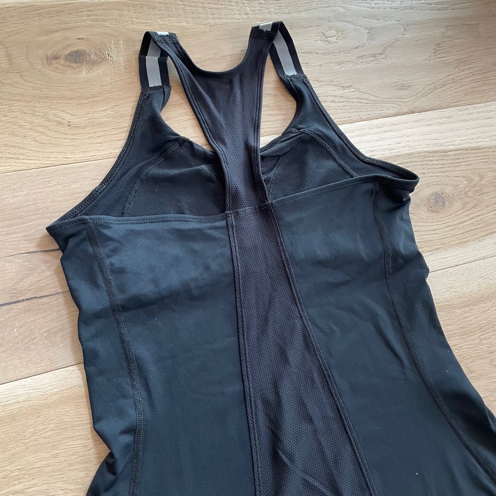 NIKE Racerback DRIFIT Athletic Tank Top with Shelf Bra Black - Picture 6 of 6